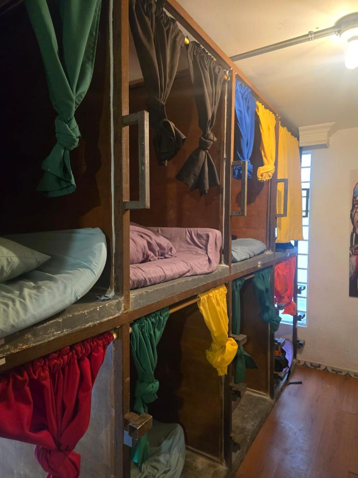 בוגוטה Portelli Hostal Zona G- Para Extranjeros מראה חיצוני תמונה